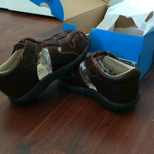 Stride Rite Harper sandals size 4W